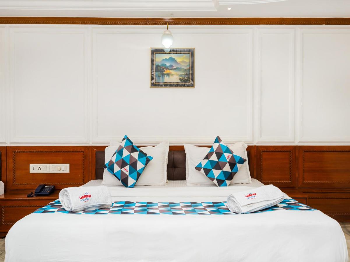 Hotel Galaxy Opp Surat Railway Station المظهر الخارجي الصورة