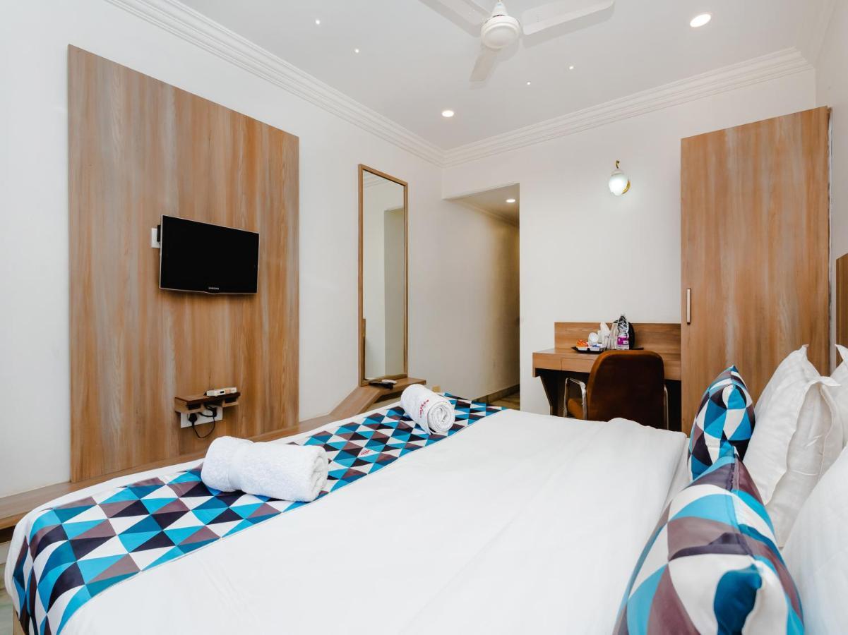 Hotel Galaxy Opp Surat Railway Station المظهر الخارجي الصورة