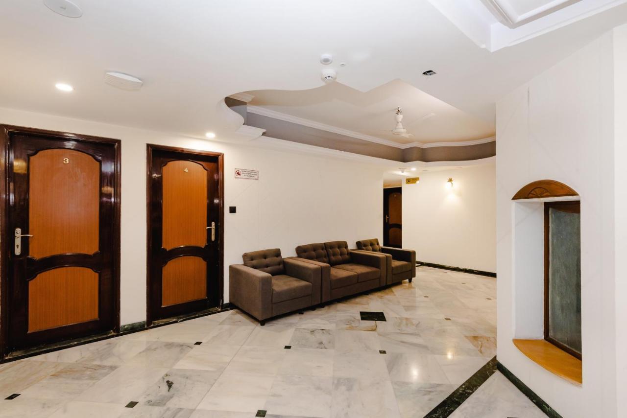 Hotel Galaxy Opp Surat Railway Station المظهر الخارجي الصورة